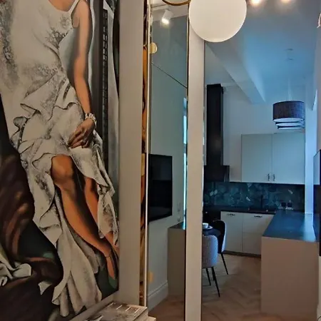 Apartment 1904