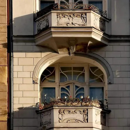Apartment 1904